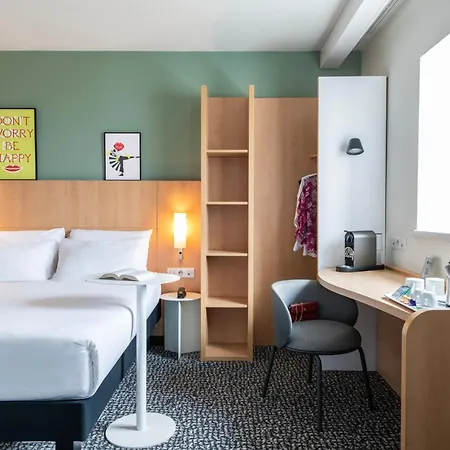Ibis Centre Gare Sud Hotel 3*