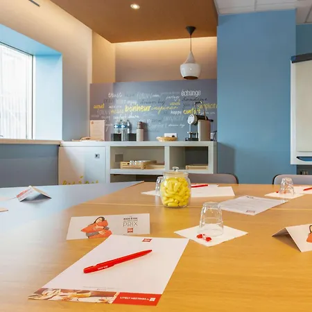 Ibis Centre Gare Sud Hotel 3*