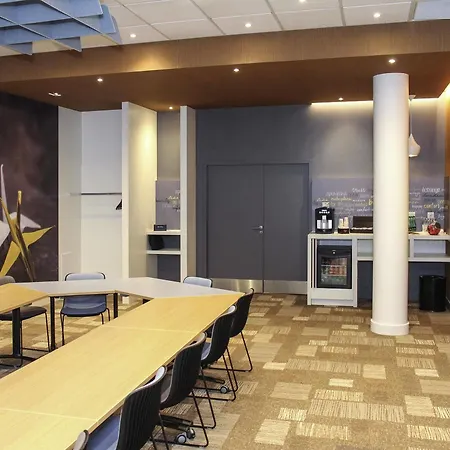 Hotel Ibis Centre Gare Sud 3*